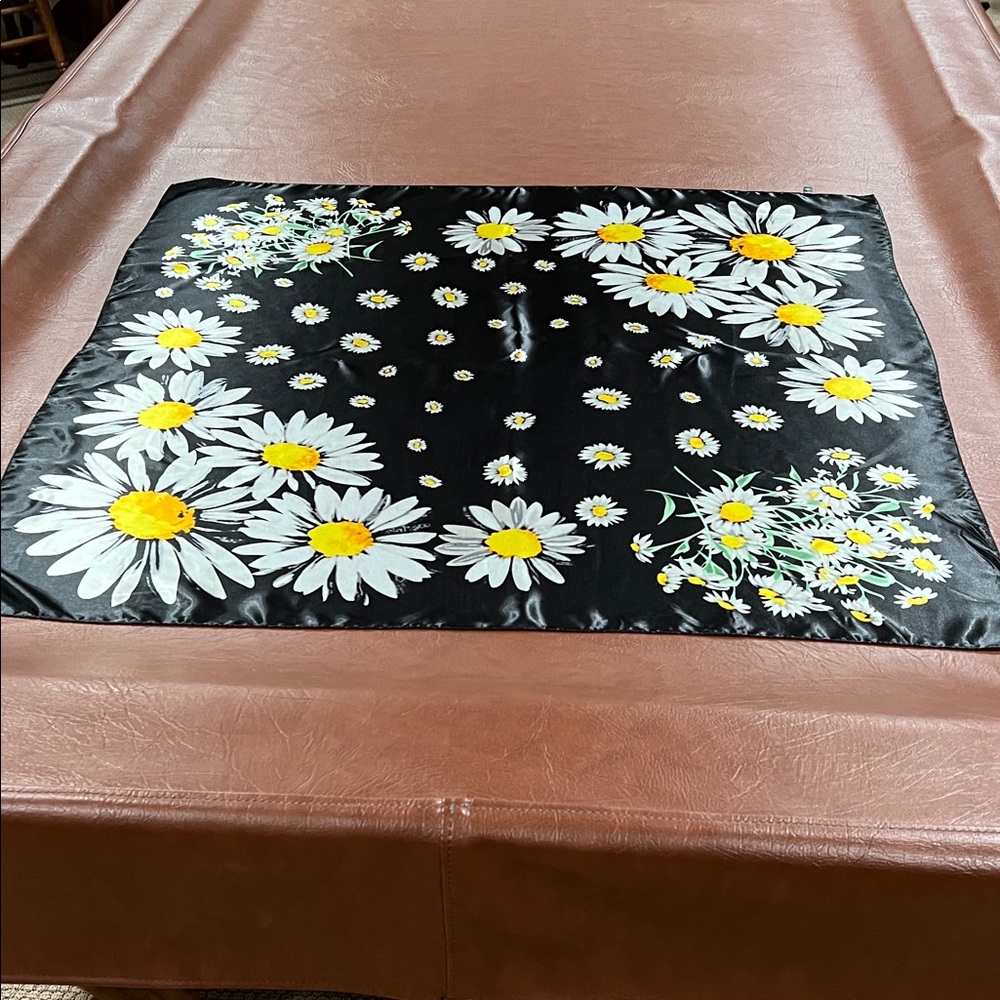 M.O.S.I scarf 35” x 35 1/2”.  Daisy pattern.